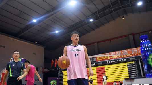 0 06/23 杭州十佳球:柳杨杰穿裆戏耍2米小巨人 柳杨杰 marko 陈鼎 项