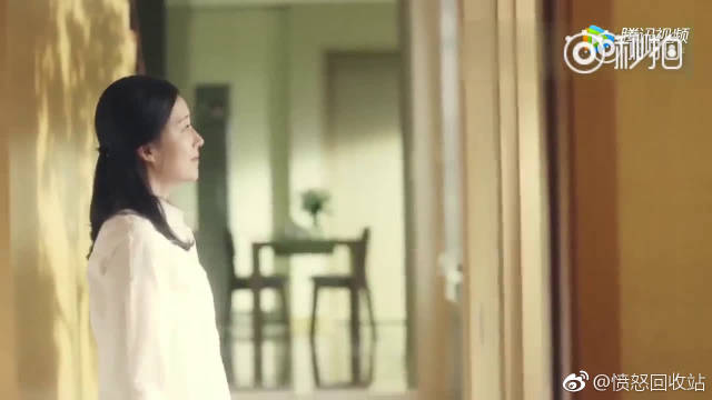 video-poster