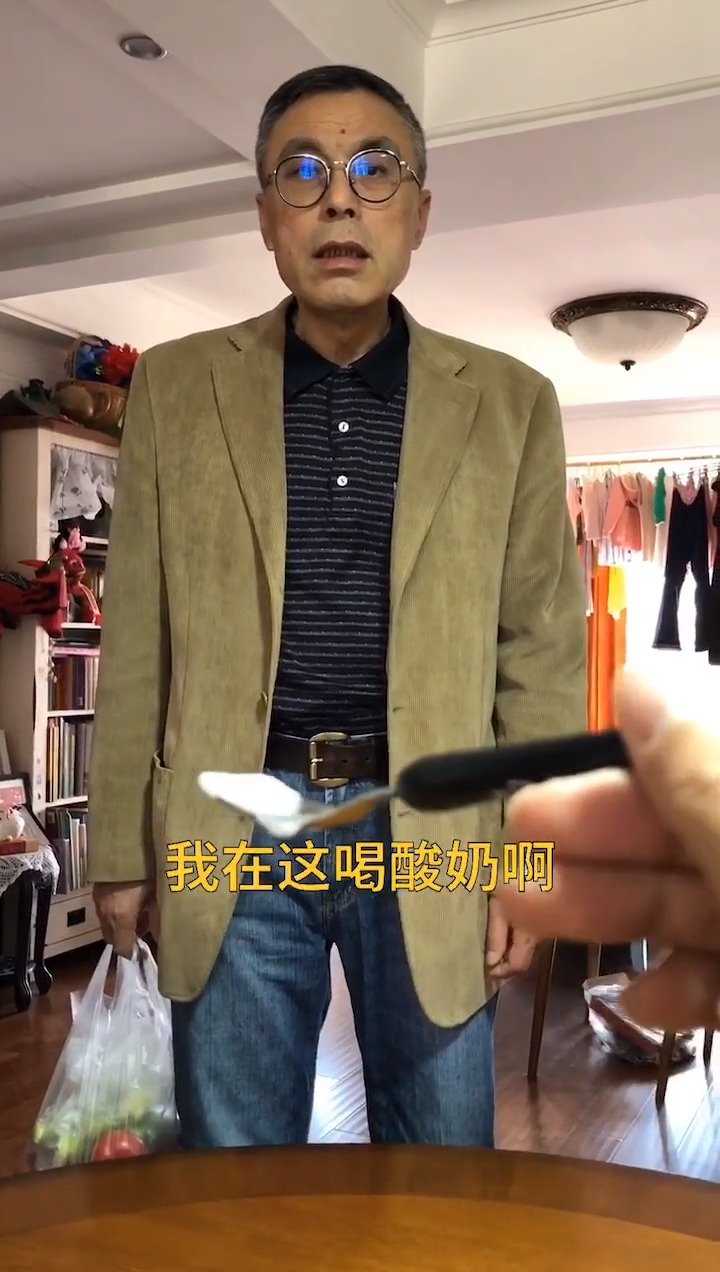 video-poster
