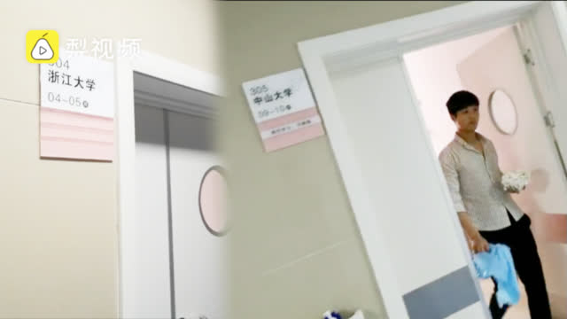 video-poster