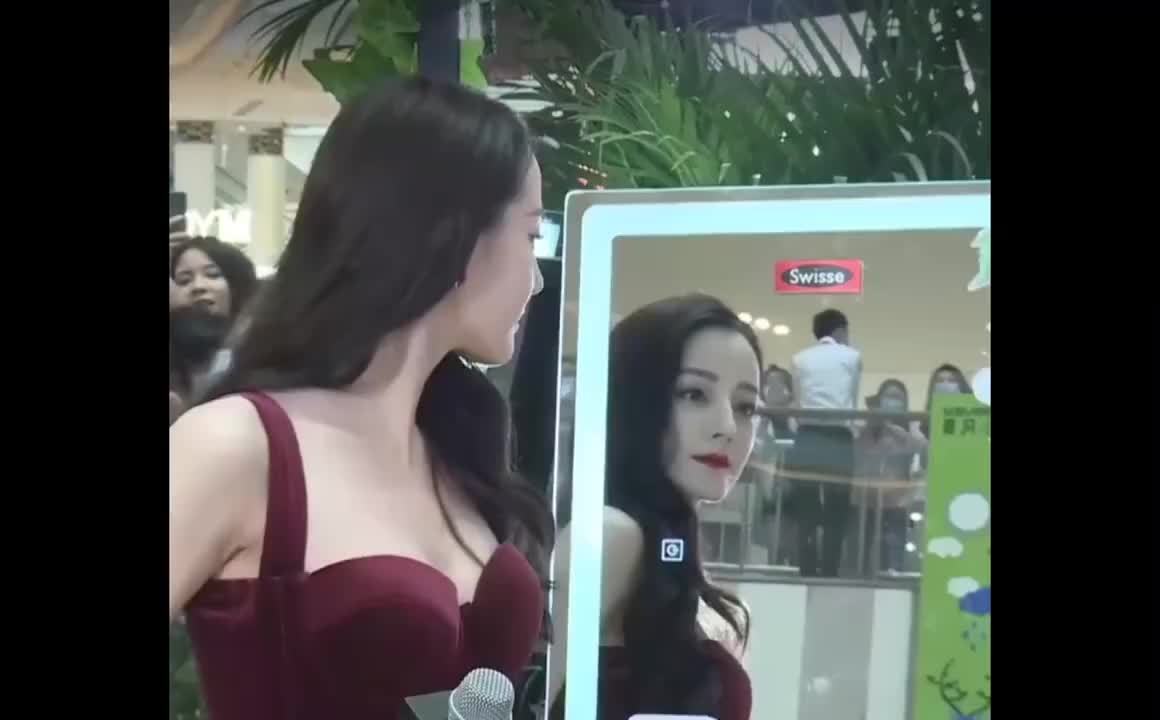 video-poster