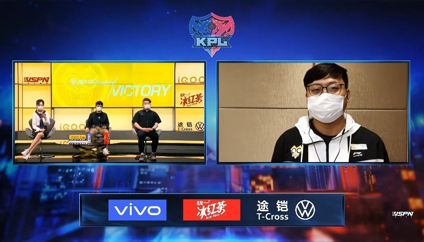 流言板重庆qg770赛后采访太乙真人那波是没沟通好想强点基地的